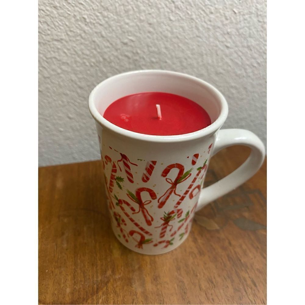 Candy Cane Mug Candle